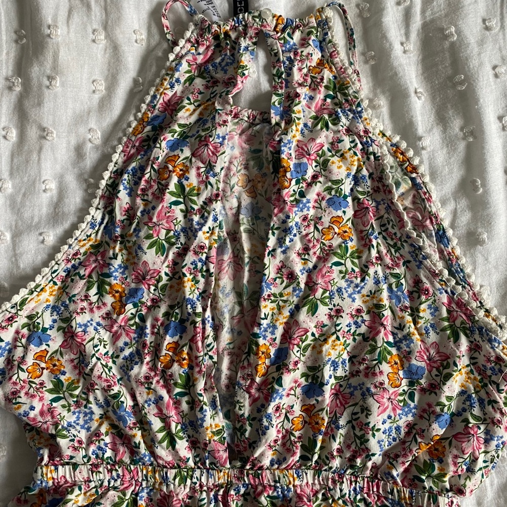Floral romper - Picture 3 of 3